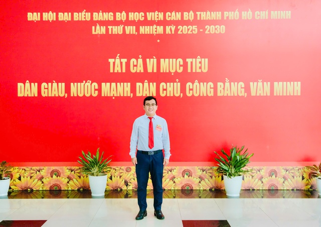 Người d&acirc;n Tp.HCM đặt trọn niềm tin, kỳ vọng v&agrave;o Đại hội XIV của Đảng- Ảnh 8.