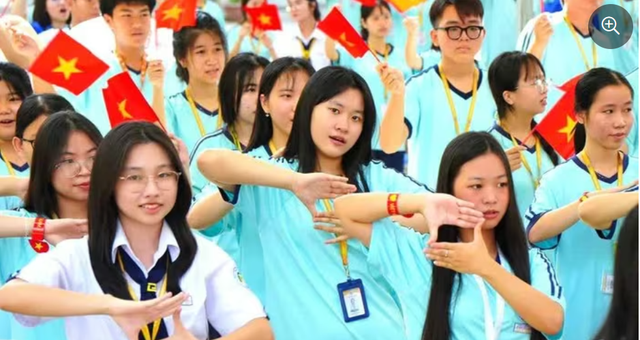 Tp.HCM dự kiến bước v&agrave;o &ldquo;cuộc đua&rdquo; tuyển sinh lớp 10 cuối th&aacute;ng 6 - Ảnh 2.