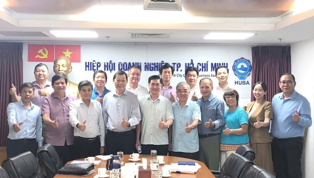 Người d&acirc;n Tp.HCM đặt trọn niềm tin, kỳ vọng v&agrave;o Đại hội XIV của Đảng- Ảnh 4.