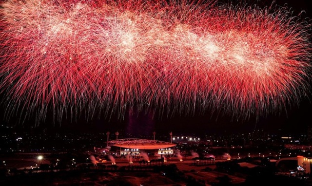 Kh&ocirc;ng cần đợi giao thừa, "vua ph&aacute;o hoa" Sun Group khiến Mỹ Đ&igrave;nh rực s&aacute;ng như lễ hội ph&aacute;o hoa thế giới- Ảnh 11.