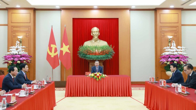 Tổng thống Putin điện đ&agrave;m, ch&uacute;c mừng Tổng B&iacute; thư T&ocirc; L&acirc;m- Ảnh 1.