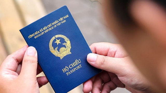 Người đứng đầu cơ quan chuy&ecirc;n m&ocirc;n cấp x&atilde; được cấp hộ chiếu c&ocirc;ng vụ- Ảnh 1.