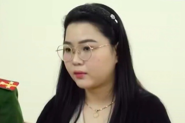 Bắt "nữ quái" mua nguyên liệu tự trộn mỹ phẩm giả bán ra thị trường- Ảnh 1. Bắt "nữ quái" mua nguyên liệu tự trộn mỹ phẩm giả bán ra thị trường- Ảnh 1.