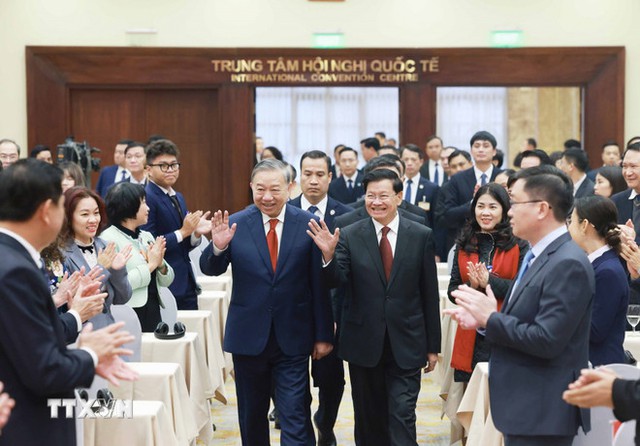 Tổng B&iacute; thư, Chủ tịch nước L&agrave;o th&ocirc;ng tin về kết quả Đại hội XII Đảng Nh&acirc;n d&acirc;n C&aacute;ch mạng L&agrave;o- Ảnh 1.