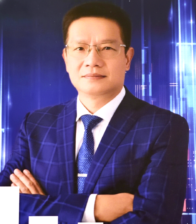 Huế khai mở sức mạnh ng&agrave;nh c&ocirc;ng nghiệp kh&ocirc;ng kh&oacute;i: Kỳ 3- &lsquo;Di sản kh&ocirc;ng chỉ để ngắm, m&agrave; để sống v&agrave; để ph&aacute;t triển bền vững&rsquo; - Ảnh 1.