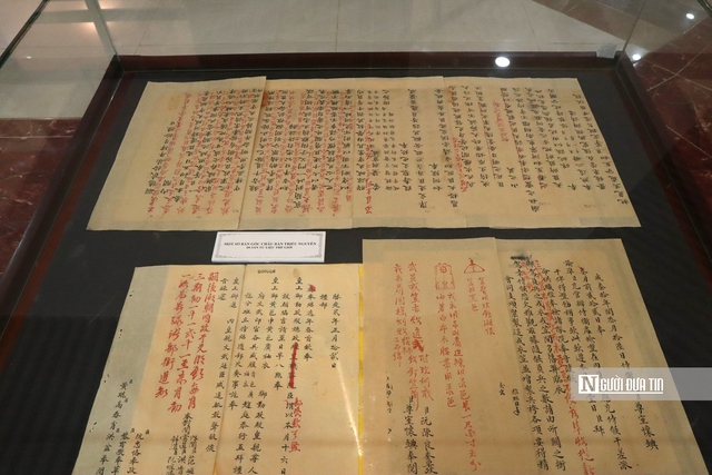 &ldquo;Lớp học lịch sử trực quan" từ kh&ocirc;ng gian giới thiệu Di sản tư liệu của Việt Na, - Ảnh 4.