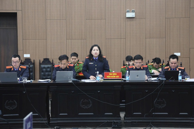 Chủ tịch Tổng C&ocirc;ng ty Xi măng Việt Nam bị đề nghị tới 13 năm t&ugrave;- Ảnh 1.