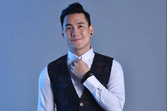 Ca sĩ Kh&aacute;nh Phương bị phạt v&igrave; b&aacute;n "chui" cổ phiếu - Ảnh 1.