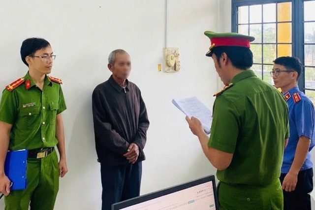 Bắt người đ&agrave;n &ocirc;ng 68 tuổi x&acirc;m hại người phụ nữ khuyết tật - Ảnh 1.