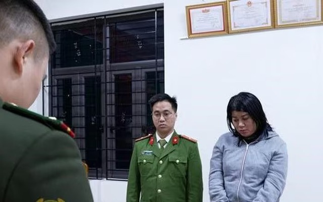 Bắt 2 đối tượng mạo danh c&ocirc;ng an lừa hơn 16 tỷ đồng tiền "chạy &aacute;n" - Ảnh 1.