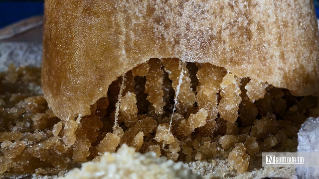 Những lò lửa đỏ suốt đêm, giữ một nghề xưa giữa ngày giáp Tết- Ảnh 14. Những lò lửa đỏ suốt đêm, giữ một nghề xưa giữa ngày giáp Tết- Ảnh 14.