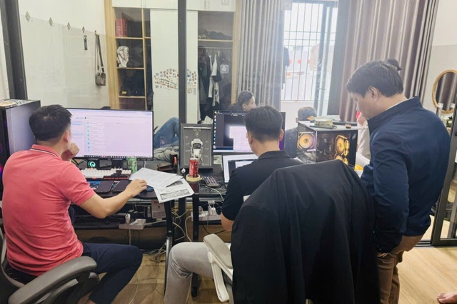 Lời khai của kẻ cầm đầu trong đường d&acirc;y đ&aacute;nh bạc h&agrave;ng trăm tỷ đồng- Ảnh 2.