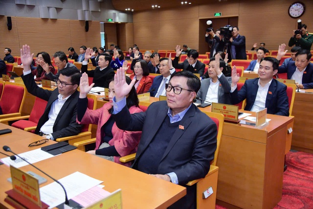 HĐND Th&agrave;nh phố H&agrave; Nội kiện to&agrave;n nhiều chức danh- Ảnh 2.