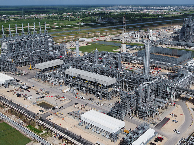 Reliance bác tin tiếp tục nhận dầu Nga trước sức ép ngày càng lớn từ Mỹ - Ảnh 1.