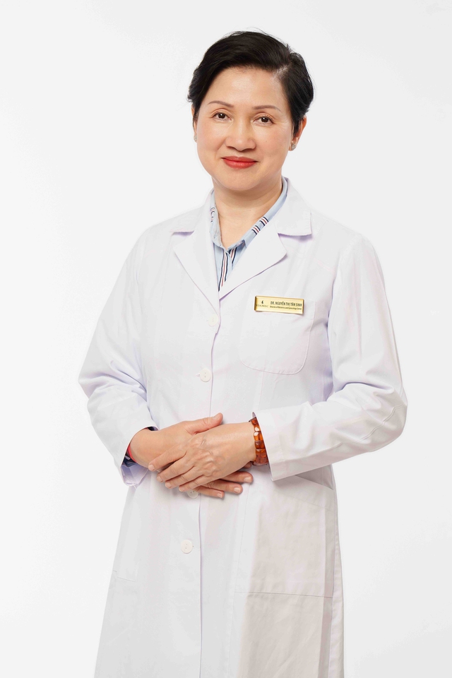 Nữ chuyên gia hơn 4 thập kỷ bảo vệ những thai kỳ nguy cơ cao - Ảnh 2.