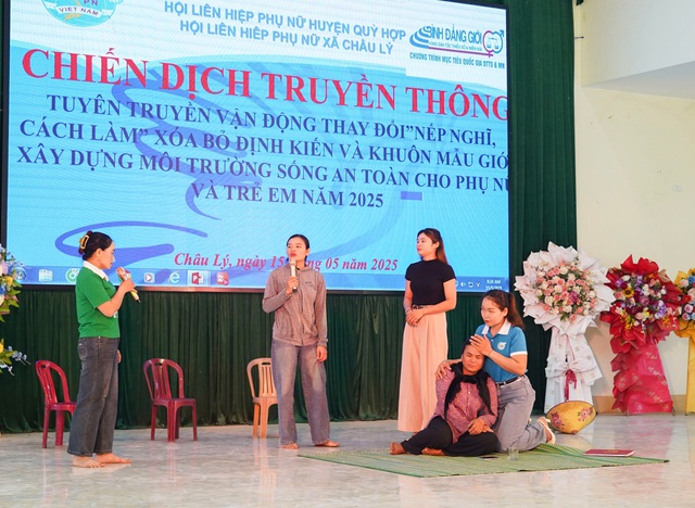 &ldquo;Hạt nh&acirc;n&rdquo; x&oacute;a bỏ định kiến giới v&agrave; trao quyền cho phụ nữ d&acirc;n tộc thiểu số Nghệ An - Ảnh 2.