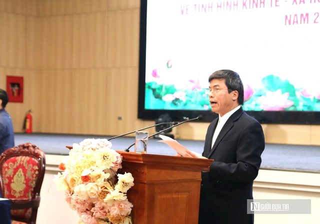 Nghệ An giữ vững đ&agrave; tăng trưởng v&agrave; kh&aacute;t vọng ph&aacute;t triển hai con số - Ảnh 2.