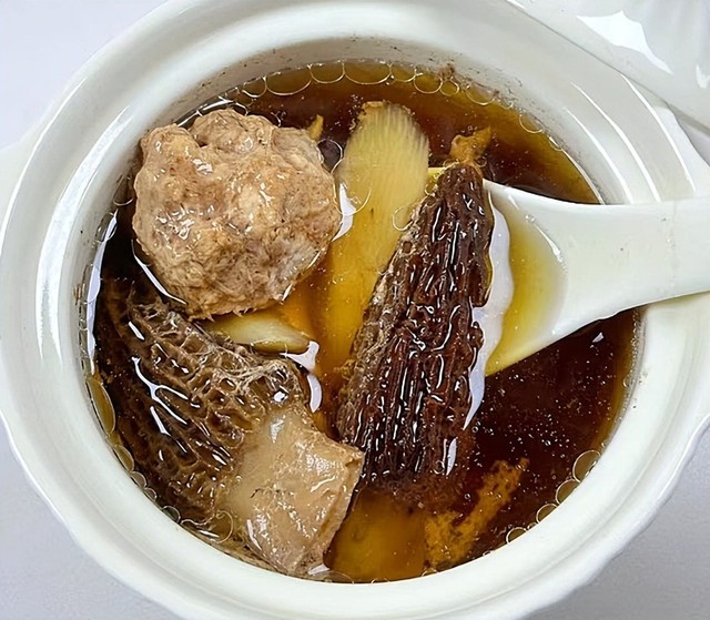 Loại c&acirc;y dại mọc um t&ugrave;m ở Việt Nam, "trời T&acirc;y" b&aacute;n gi&aacute; 13 triệu đồng/kg vẫn c&oacute; người r&uacute;t hầu bao - Ảnh 6.