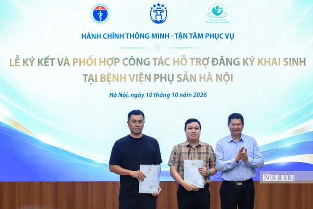 H&agrave; Nội ra mắt quầy hỗ trợ đăng k&yacute; khai sinh tại bệnh viện Phụ sản H&agrave; Nội- Ảnh 6.