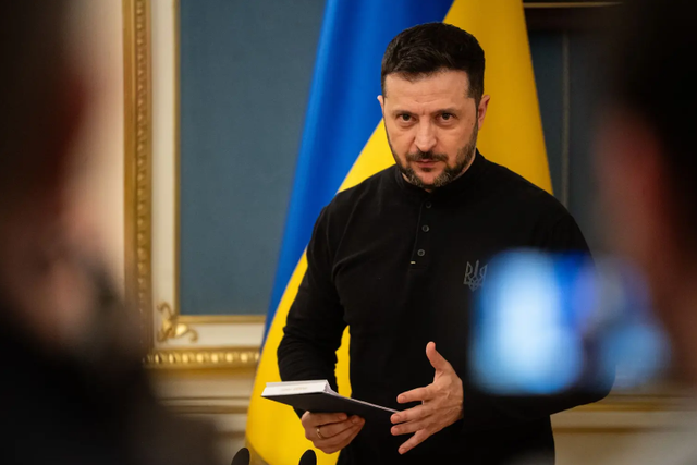 Tổng thống Ukraine Zelensky phản ứng gắt khi Mỹ đạt thỏa thuận về diesel với Nga - Ảnh 1.