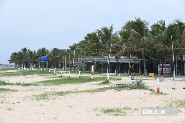 Toàn cảnh tháo dỡ 80 hàng quán “trả lại” không gian cho bãi biển Nhật Lệ- Ảnh 9.