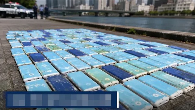 Người d&acirc;n ph&aacute;t hiện cảnh tượng "lạnh g&aacute;y" dưới s&ocirc;ng, cảnh s&aacute;t lập tức v&agrave;o cuộc- Ảnh 1.