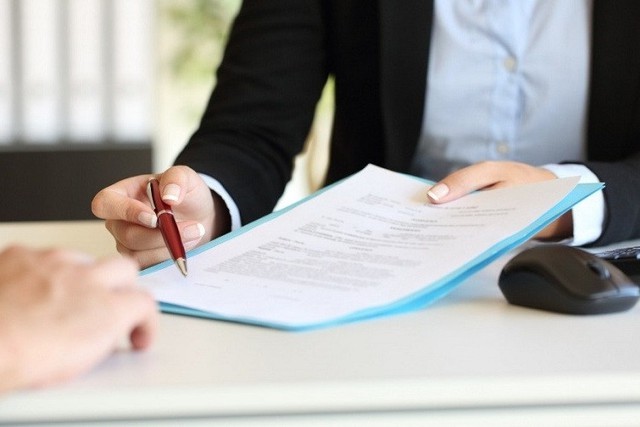 Trả lương thử việc kiểu này, doanh nghiệp có thể bị phạt đến 5 triệu đồng- Ảnh 1.