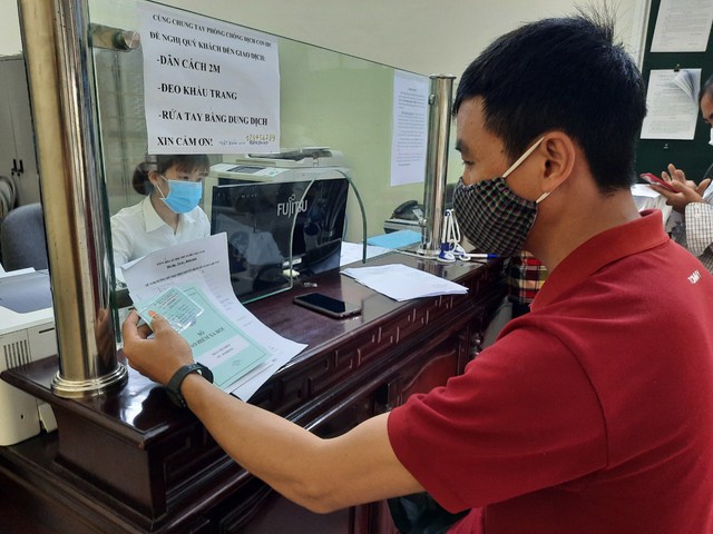 Đang hưởng trợ cấp thất nghiệp, người lao động có việc làm mới cần lưu ý điều này - Ảnh 1.