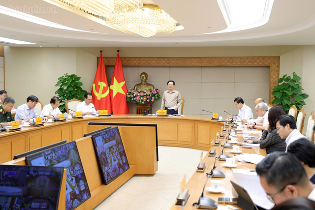 Phó Thủ tướng yêu cầu quyết liệt thực hiện "5 không", phấn đấu gỡ "thẻ vàng IUU" trong 2026 - Ảnh 3.