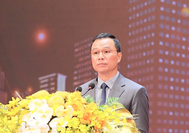 Chủ tịch tỉnh Thanh H&oacute;a t&ocirc;n vinh, tặng bằng khen cho 100 doanh nghiệp, doanh nh&acirc;n - Ảnh 1.