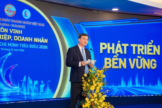 Phó Chủ tịch Tp.HCM: Không để doanh nghiệp đi lại nhiều lần, kiến nghị kéo dài vì đùn đẩy trách nhiệm- Ảnh 2.