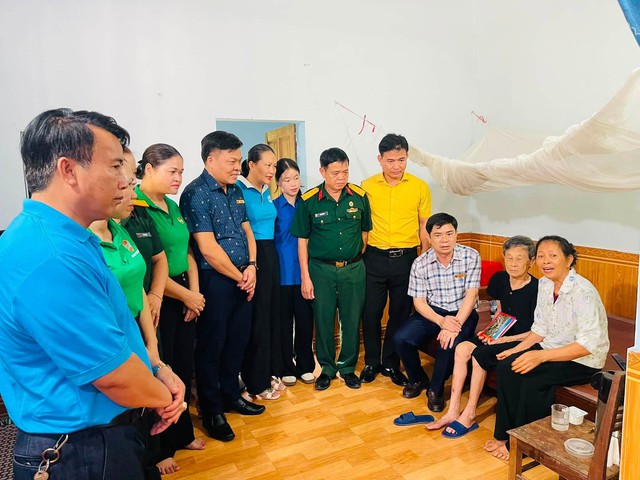 Ấm áp nghĩa tình dưới mái nhà của hai thế hệ vợ liệt sĩ - Ảnh 5.