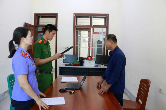 Triệt phá đường dây sản xuất, buôn bán thuốc giả với số lượng lên tới 20.000 lọ - Ảnh 1.