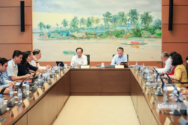 Thủ tướng L&ecirc; Minh Hưng: "Gi&aacute; đất v&agrave; bất động sản chắc chắn sẽ giảm" - Ảnh 2.