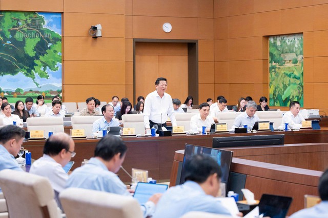 Sửa Luật Kinh doanh bất động sản: Đẩy mạnh phân quyền, phân cấp- Ảnh 1.