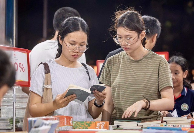 Hội Sách Hà Nội đưa công nghệ đến gần văn hóa đọc- Ảnh 2.