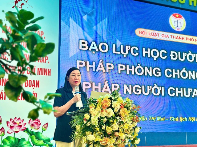 Hải Phòng: Tuyên truyền pháp luật, trao học bổng cho học sinh khó khăn - Ảnh 1.