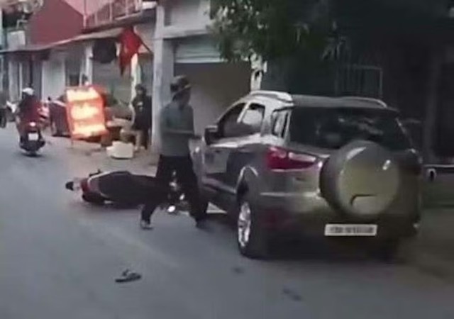 Vụ tài xế ô tô tử vong trên ghế lái ở Hà Nội: Bắt giữ nghi phạm - Ảnh 1.