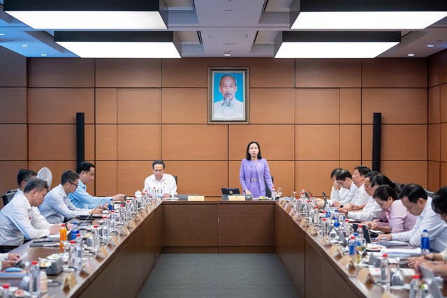 Chủ tịch Quốc hội: Kiểm soát đầu cơ, thổi giá, không để thị trường đất đai bị méo mó - Ảnh 2.