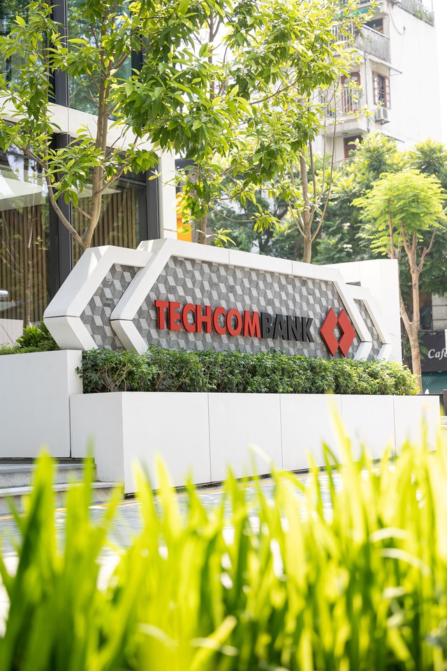 Techcombank giảm lãi suất cho vay đến 2%, tập trung vào hoạt động sản xuất kinh doanh - Ảnh 2.