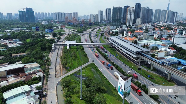 Tp.HCM định hình đô thị đa cực, lấy giao thông công cộng làm động lực phát triển- Ảnh 2.