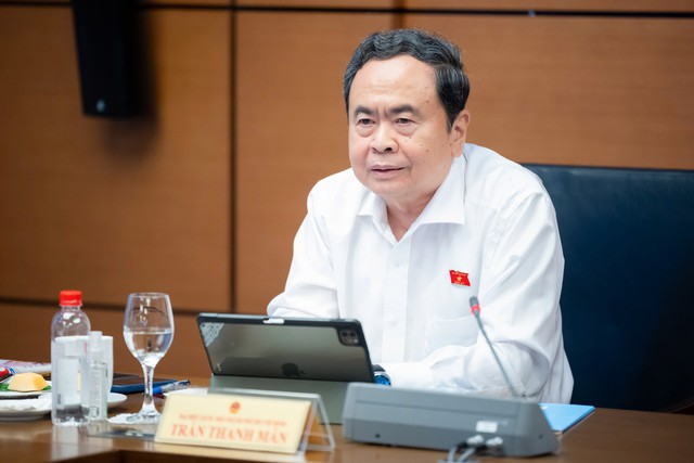 Sông Nhuệ, sông Đáy nhiều năm chưa sạch vì "cha chung không ai khóc"- Ảnh 1.