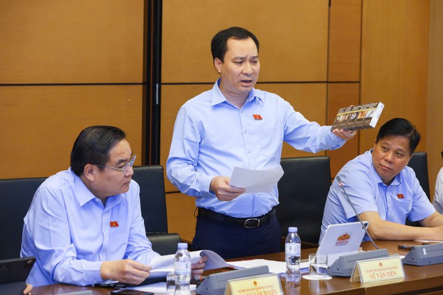 ĐBQH lý giải việc cần tăng diện tích trên bao bì thuốc lá lên ít nhất 85%- Ảnh 3.
