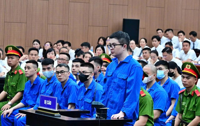 "Gia đ&igrave;nh ph&acirc;n t&aacute;n, cốt nhục ph&acirc;n ly" v&igrave; tin v&agrave;o đường d&acirc;y của Mr Pips - Ảnh 1.