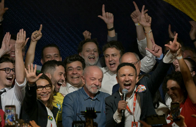 Bầu cử Tổng thống Brazil: &Ocirc;ng Lula l&agrave;m được điều chưa từng c&oacute; tiền lệ - Ảnh 1.