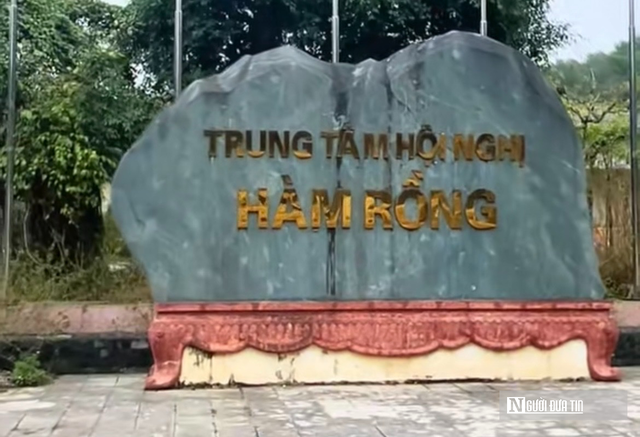 Trung tâm hội nghị Hàm Rồng bỏ hoang nhiều năm được rao thuê 3,4 tỷ đồng/năm.- Ảnh 3.