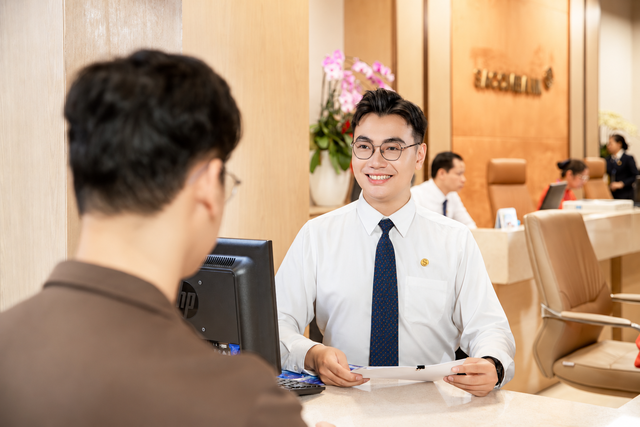SACOMBANK củng cố nền tảng, hướng tới mục tiêu hoàn thành đề án tái cơ cấu theo kế hoạch - Ảnh 1.