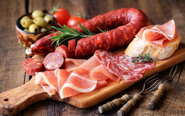 B&eacute; trai 14 tuổi đ&atilde; suy thận, b&aacute;c sĩ cảnh b&aacute;o 3 m&oacute;n quen thuộc "vạn người m&ecirc;"- Ảnh 3.