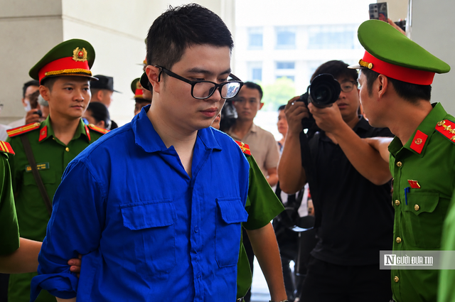 Bạn gái Mr Pips giữ hàng trăm tỷ đồng nhưng bố mẹ vẫn làm ruộng mưu sinh - Ảnh 1.