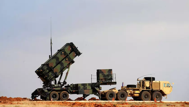 Cường quốc ch&acirc;u &Aacute; c&acirc;n nhắc gửi t&ecirc;n lửa Patriot cho Ukraine - Ảnh 1.